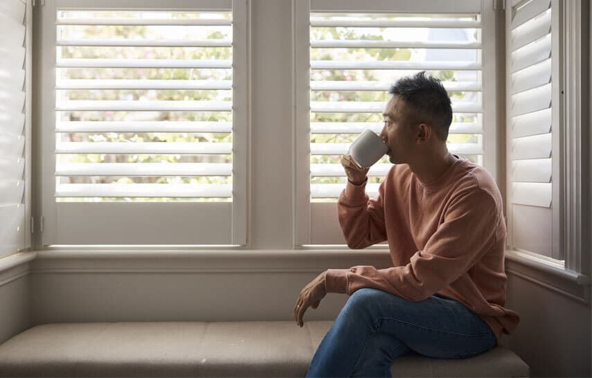 A man drinking tea